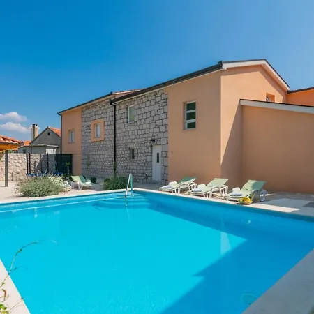 Villa Ita *
